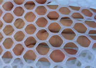 100% Hdpe White Plastic Mesh Netting Hexagonal Shape Poultry Chicken Aviary